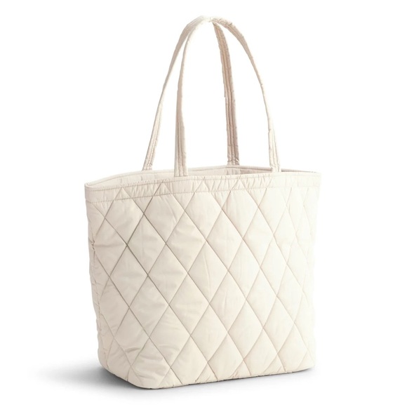 Vera Bradley Handbags - Vera Bradley Outlet Grand Tote NWT
